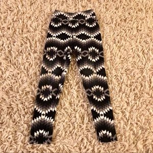 Girls LuLa Roe Leggings size S/M